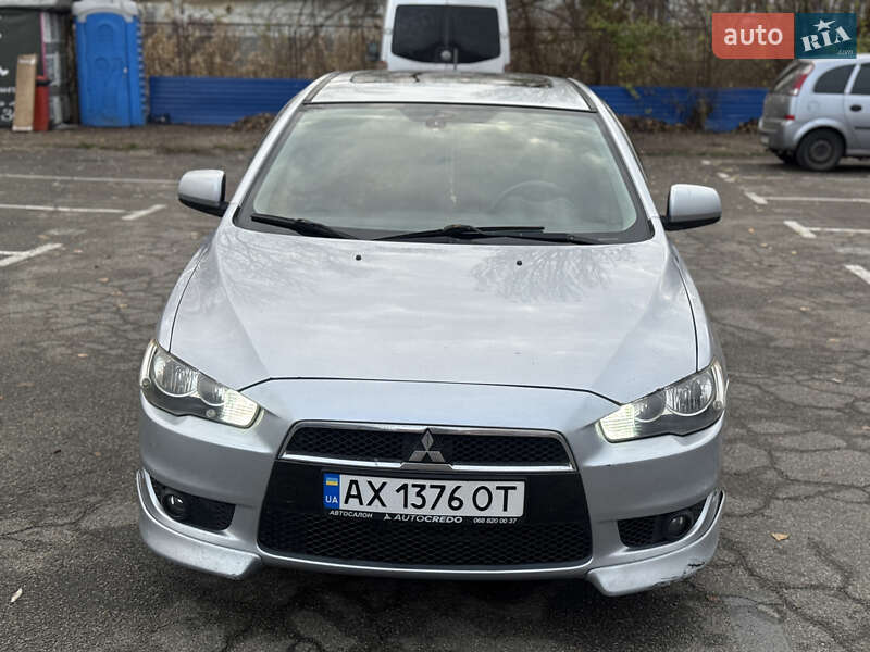 Седан Mitsubishi Lancer 2008 в Киеве