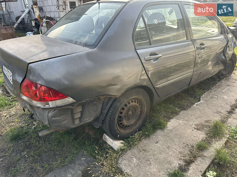 Седан Mitsubishi Lancer 2007 в Гребенках