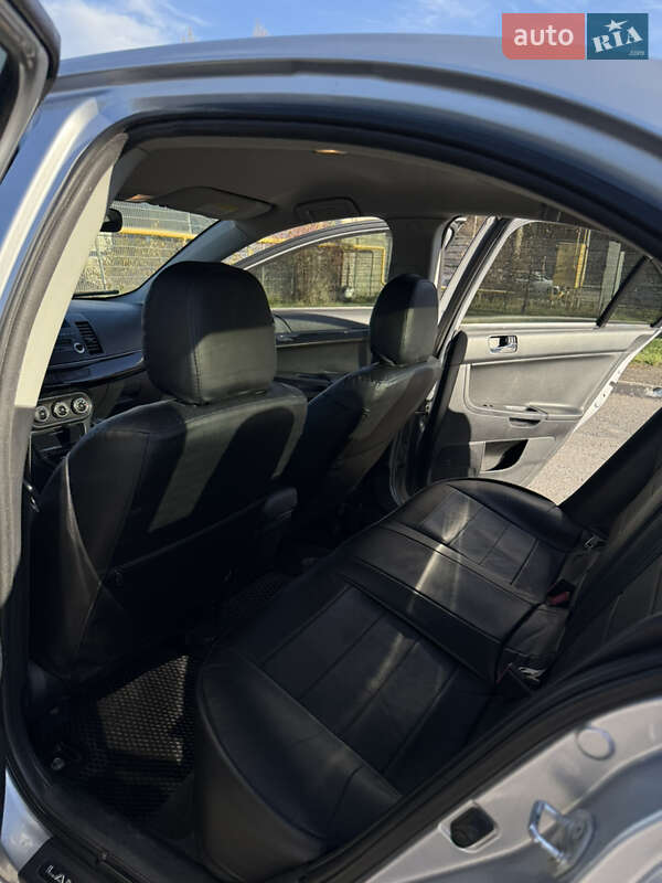 Седан Mitsubishi Lancer 2012 в Івано-Франківську