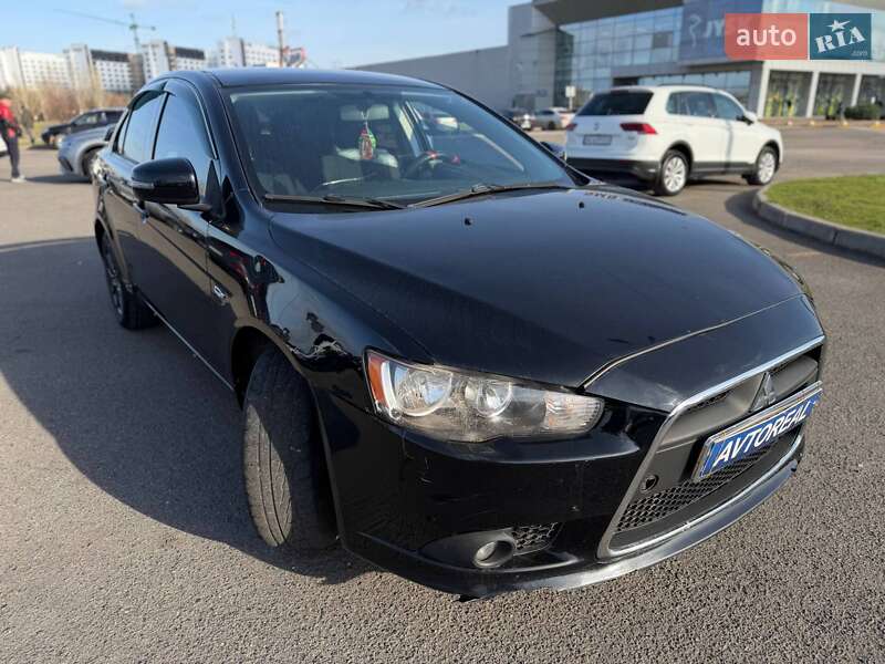 Седан Mitsubishi Lancer 2015 в Кривому Розі