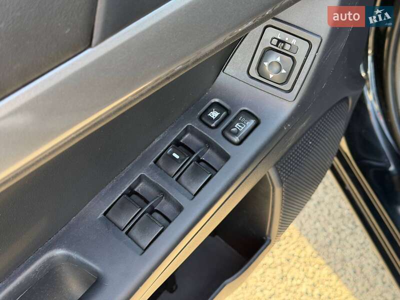 Седан Mitsubishi Lancer 2015 в Кривому Розі