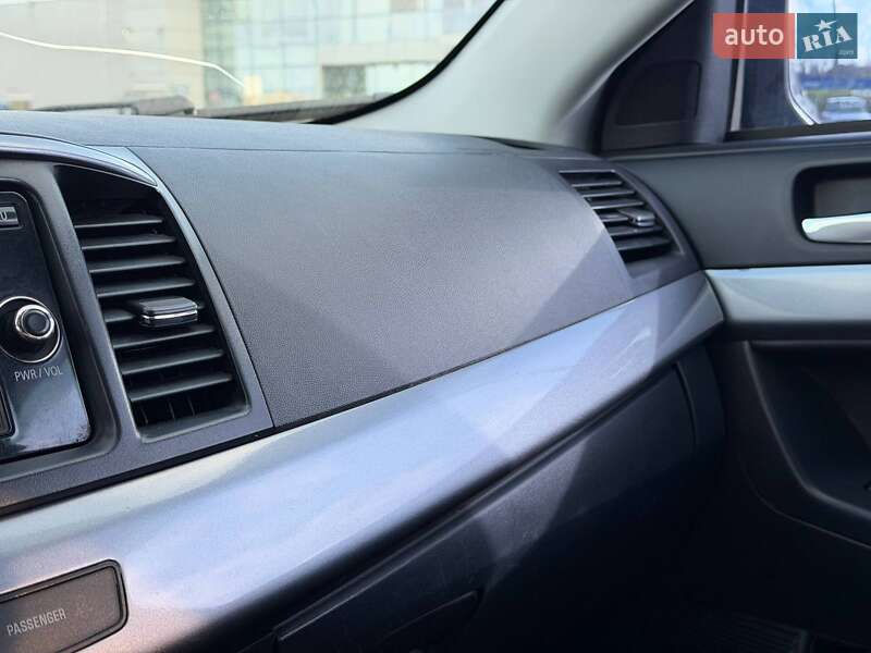 Седан Mitsubishi Lancer 2015 в Кривому Розі