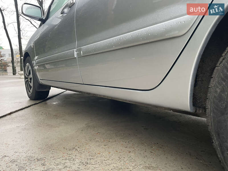 Седан Mitsubishi Lancer 2008 в Києві