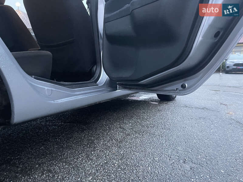 Седан Mitsubishi Lancer 2008 в Києві