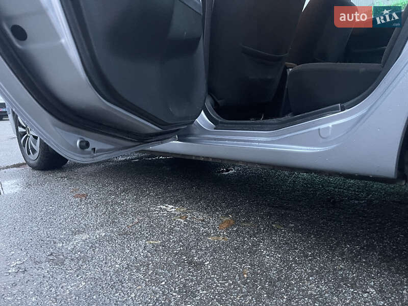 Седан Mitsubishi Lancer 2008 в Києві