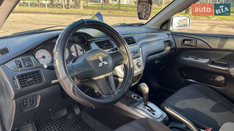 Седан Mitsubishi Lancer 2009 в Николаеве