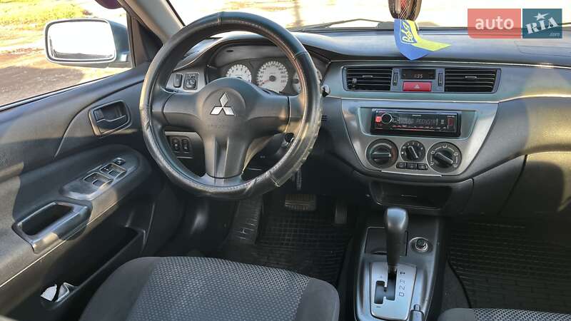 Седан Mitsubishi Lancer 2009 в Николаеве