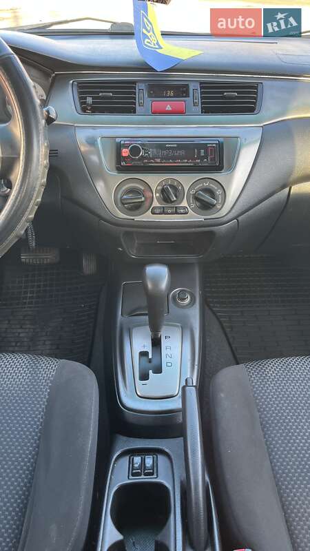 Седан Mitsubishi Lancer 2009 в Николаеве