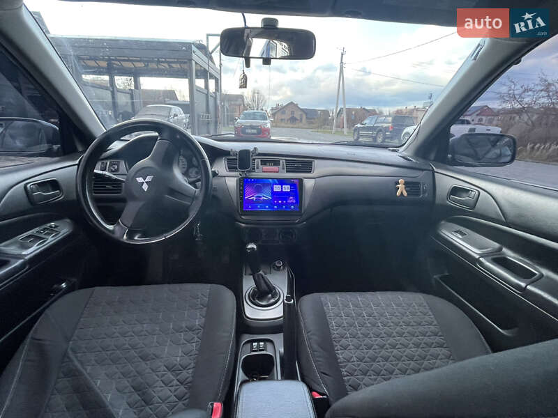 Седан Mitsubishi Lancer 2006 в Івано-Франківську