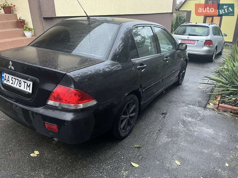 Седан Mitsubishi Lancer 2006 в Немирове