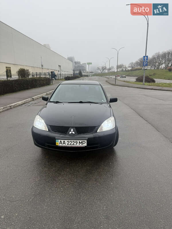 Седан Mitsubishi Lancer 2007 в Киеве