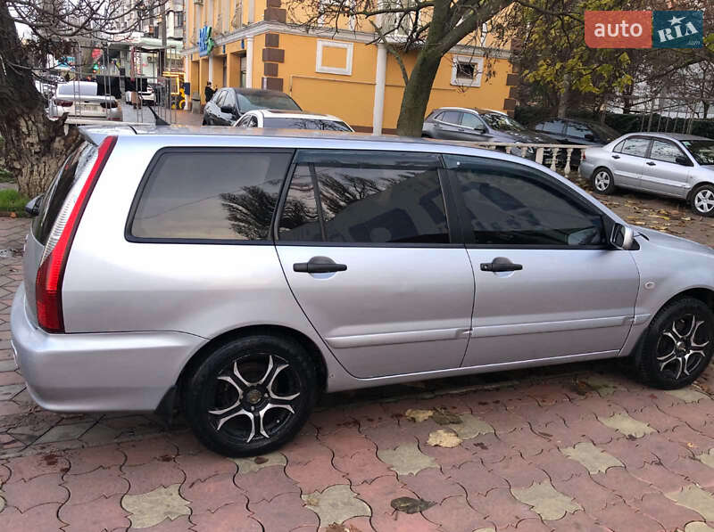 Універсал Mitsubishi Lancer 2004 в Одесі