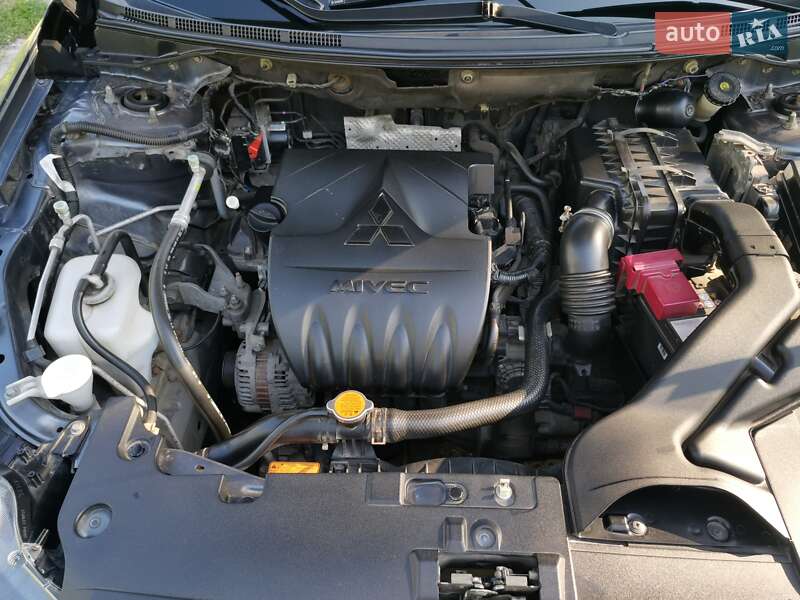 Седан Mitsubishi Lancer 2009 в Харькове