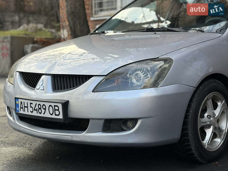 Седан Mitsubishi Lancer 2004 в Дніпрі фото 3 Седан Mitsubishi Lancer 2004 в Дніпрі