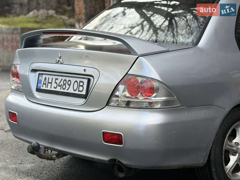Седан Mitsubishi Lancer 2004 в Дніпрі фото 10 Седан Mitsubishi Lancer 2004 в Дніпрі