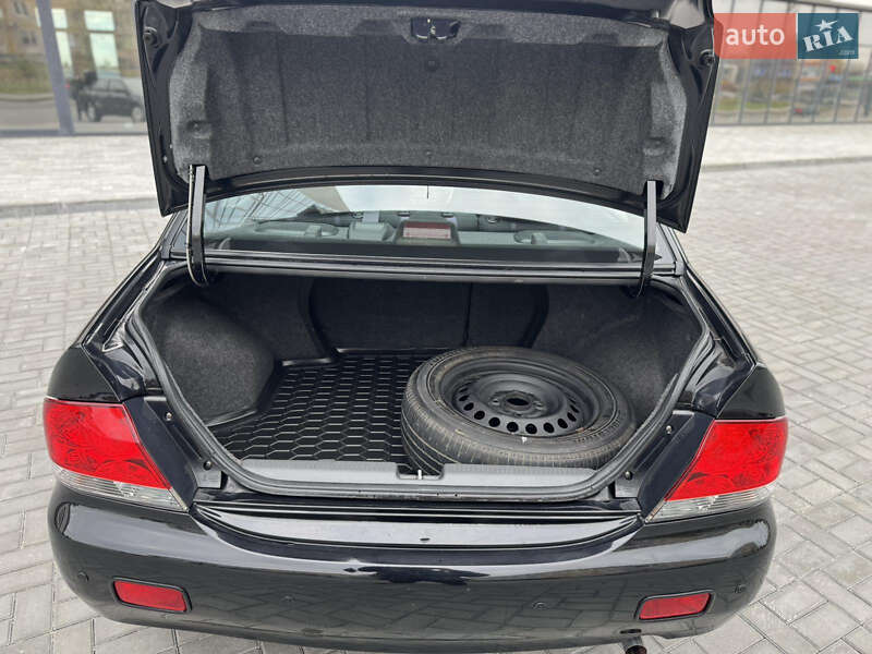 Седан Mitsubishi Lancer 2009 в Дніпрі