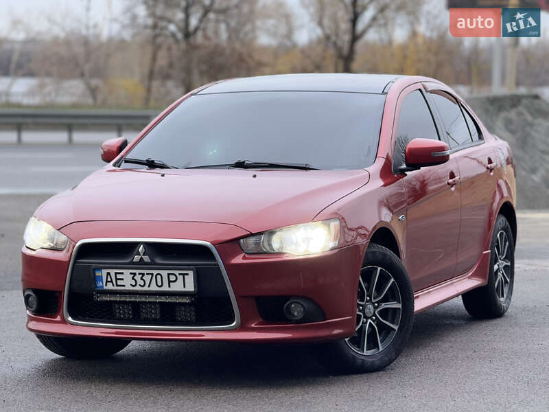 Седан Mitsubishi Lancer 2014 в Днепре