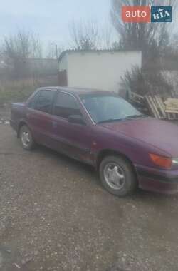 Седан Mitsubishi Lancer 1990 в Шаргороді