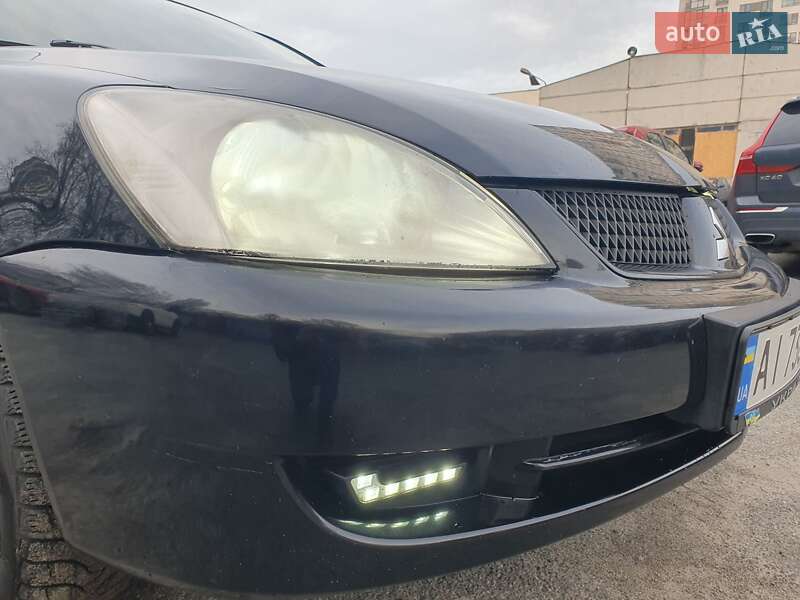 Седан Mitsubishi Lancer 2006 в Киеве