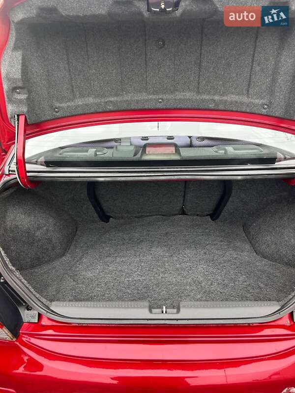 Седан Mitsubishi Lancer 2007 в Черновцах