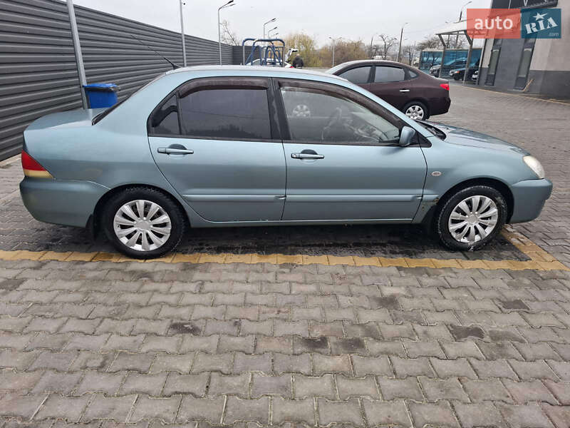 Седан Mitsubishi Lancer 2006 в Миколаєві