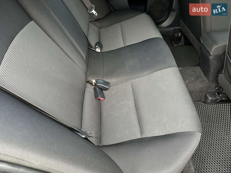 Седан Mitsubishi Lancer 2009 в Киеве