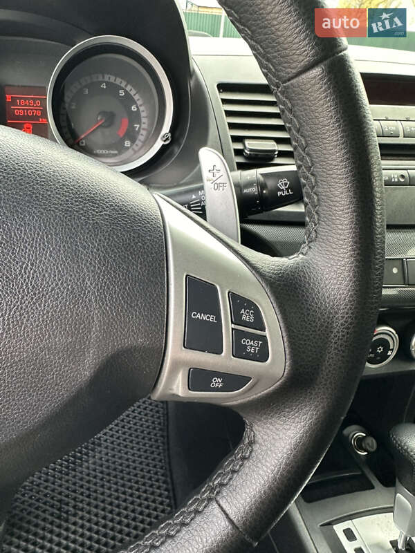 Седан Mitsubishi Lancer 2009 в Киеве