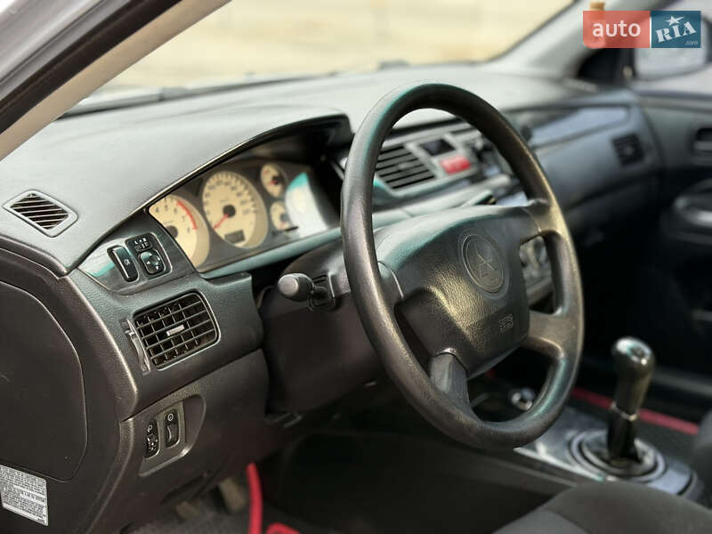 Седан Mitsubishi Lancer 2005 в Кременчуге фото 6 Седан Mitsubishi Lancer 2005 в Кременчуге