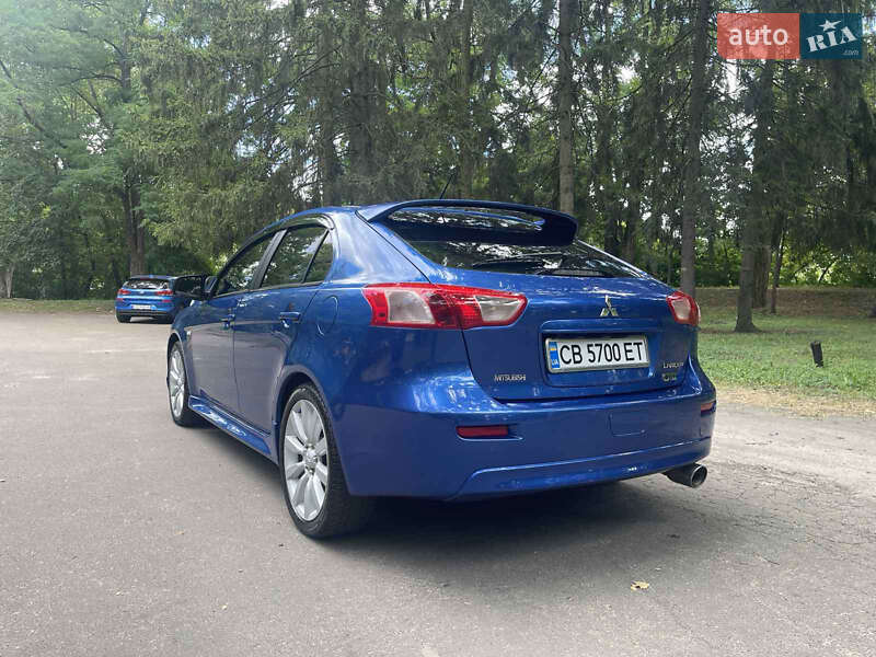 Хэтчбек Mitsubishi Lancer 2009 в Чернигове