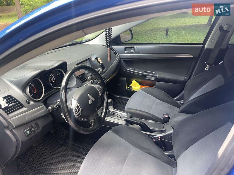 Хэтчбек Mitsubishi Lancer 2009 в Чернигове