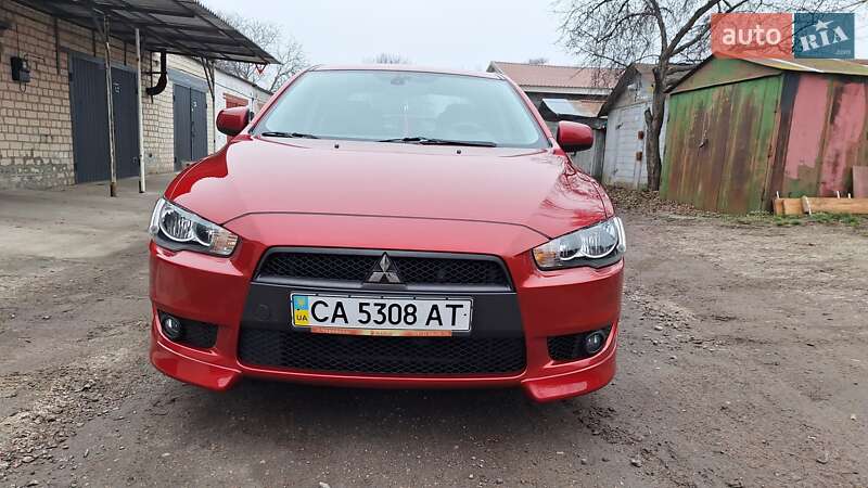 Седан Mitsubishi Lancer 2009 в Смілі