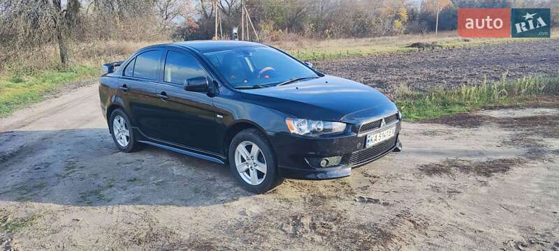 Седан Mitsubishi Lancer 2008 в Ичне