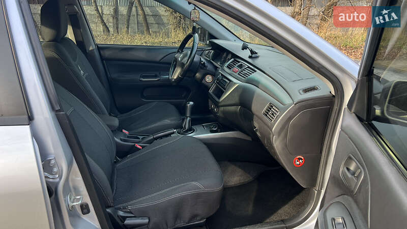 Седан Mitsubishi Lancer 2007 в Дніпрі