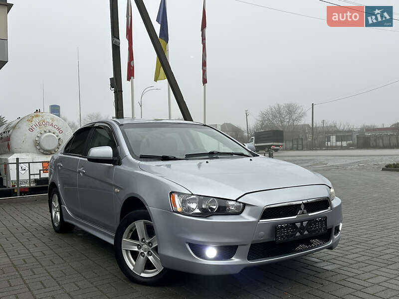 Седан Mitsubishi Lancer 2009 в Харкові