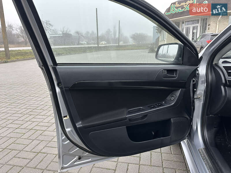 Седан Mitsubishi Lancer 2009 в Харкові