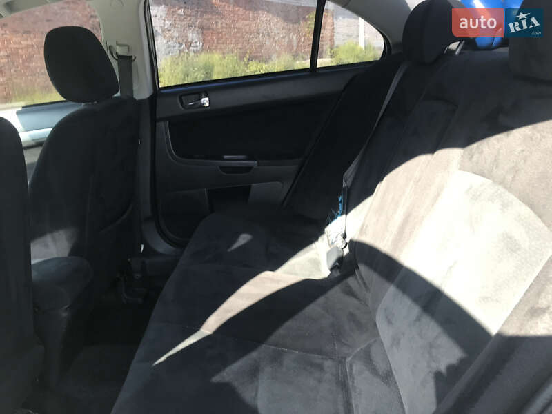 Седан Mitsubishi Lancer 2008 в Чернигове