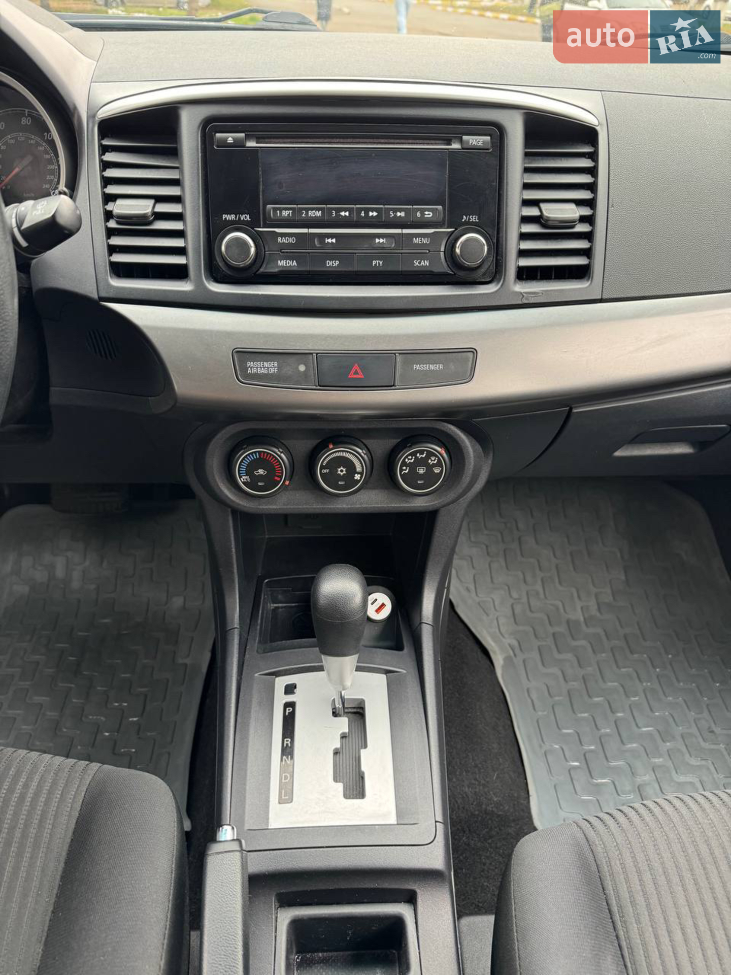 2013 Mitsubishi Lancer - мініатюра 22