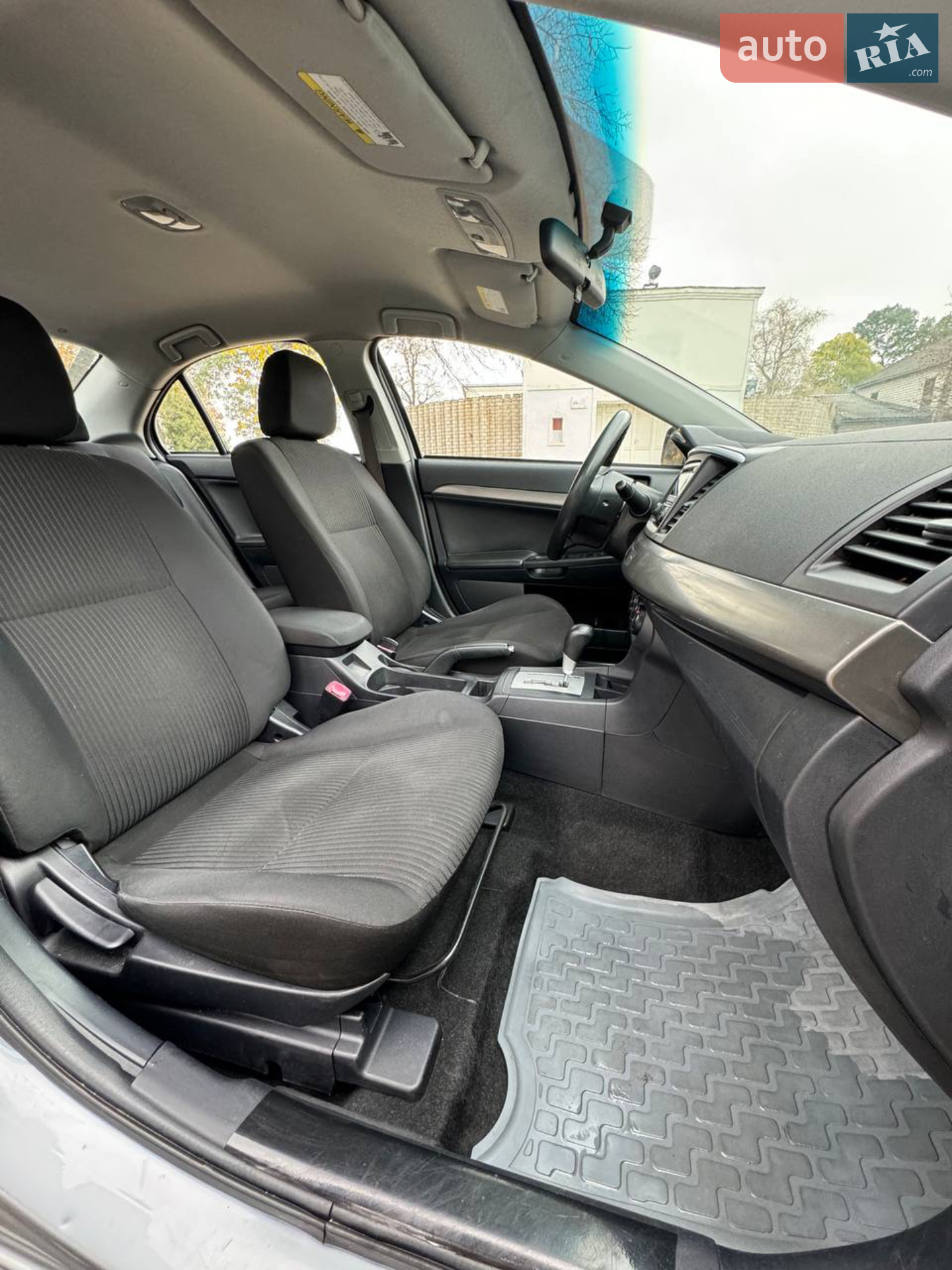 2013 Mitsubishi Lancer - мініатюра 28