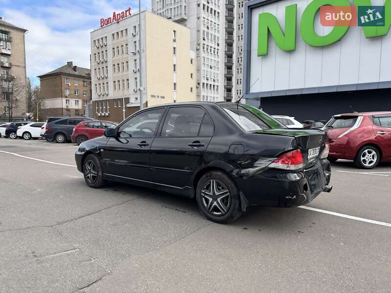 Седан Mitsubishi Lancer 2006 в Києві