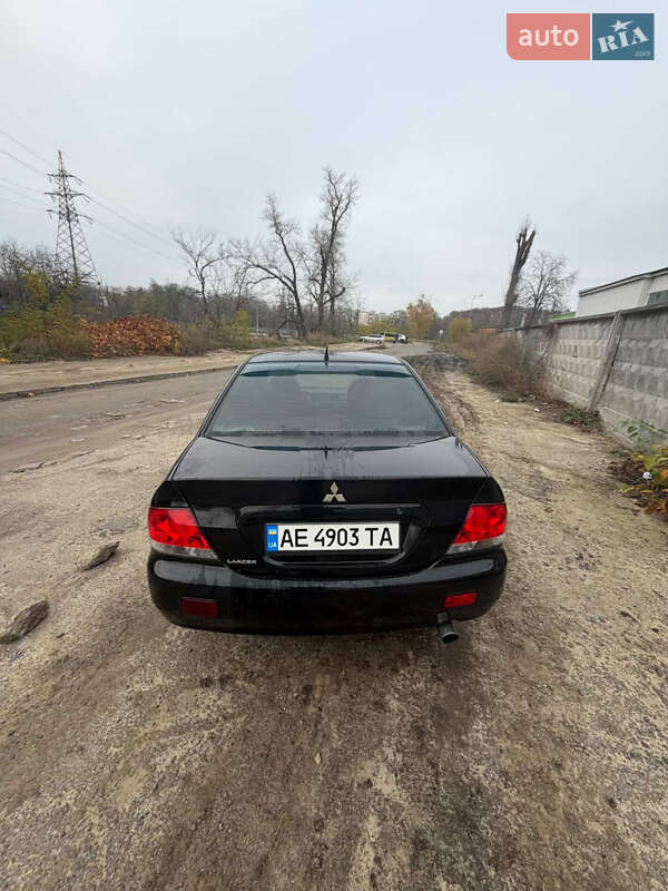 Седан Mitsubishi Lancer 2004 в Києві