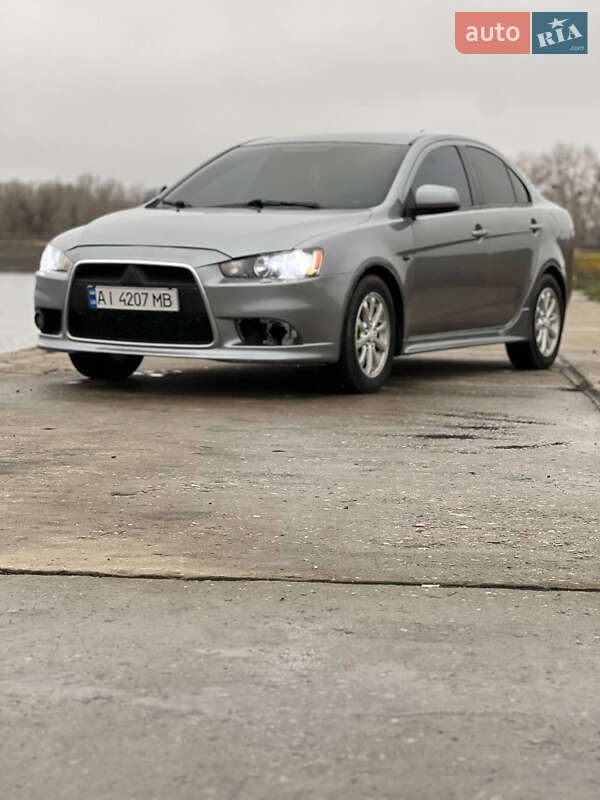 Седан Mitsubishi Lancer 2013 в Богодухове