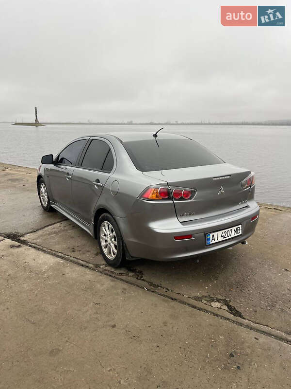 Седан Mitsubishi Lancer 2013 в Богодухове
