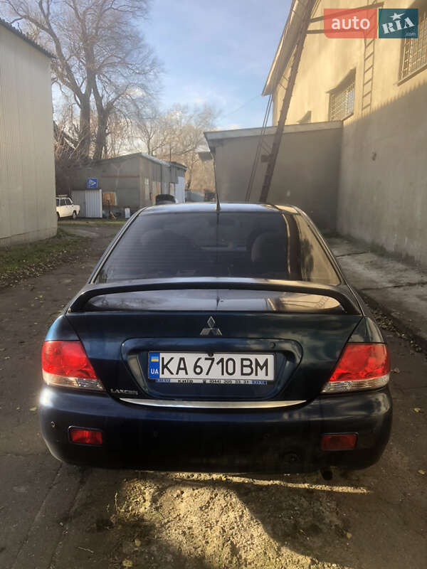Седан Mitsubishi Lancer 2005 в Киеве фото 3 Седан Mitsubishi Lancer 2005 в Киеве