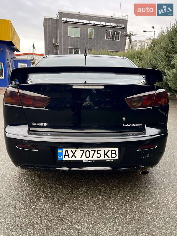 Седан Mitsubishi Lancer 2008 в Киеве