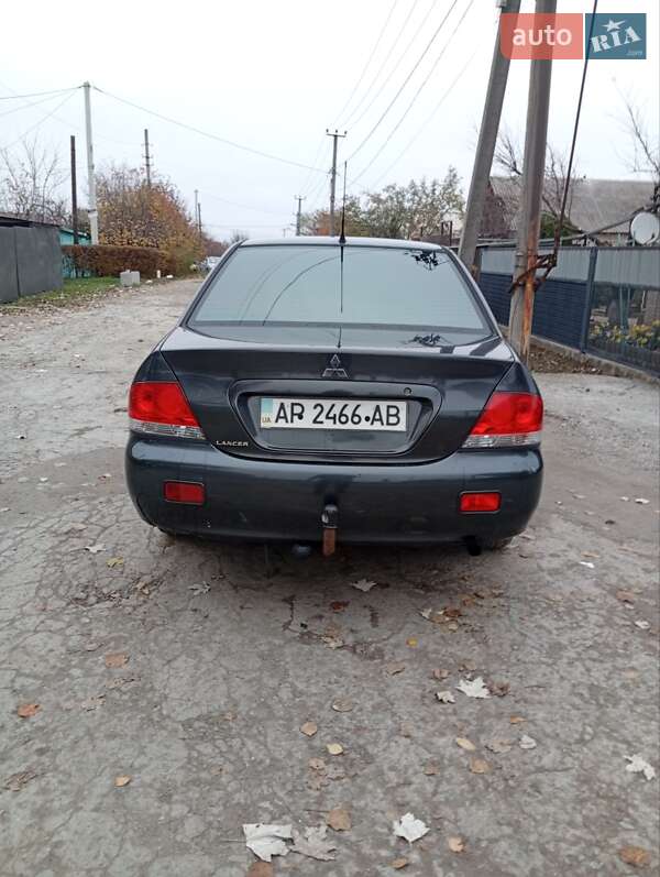 Седан Mitsubishi Lancer 2004 в Запоріжжі фото 2 Седан Mitsubishi Lancer 2004 в Запоріжжі