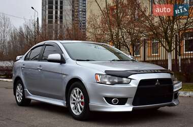 Седан Mitsubishi Lancer 2011 в Киеве