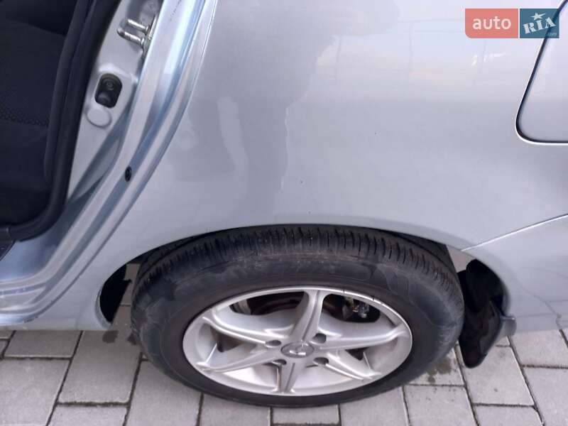 Седан Mitsubishi Lancer 2009 в Ивано-Франковске