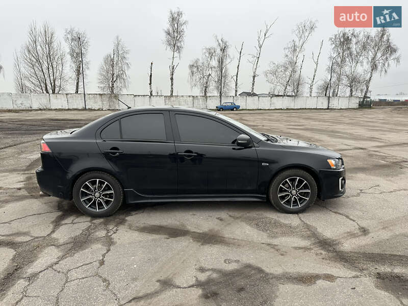 Седан Mitsubishi Lancer 2017 в Києві фото 5 Седан Mitsubishi Lancer 2017 в Києві
