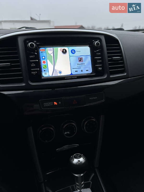Седан Mitsubishi Lancer 2017 в Києві фото 23 Седан Mitsubishi Lancer 2017 в Києві