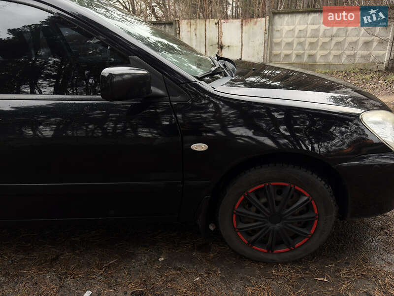 Седан Mitsubishi Lancer 2006 в Макарові